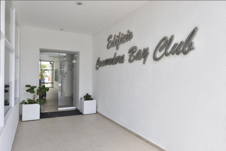 Comodore Bay Club Apartamento 401