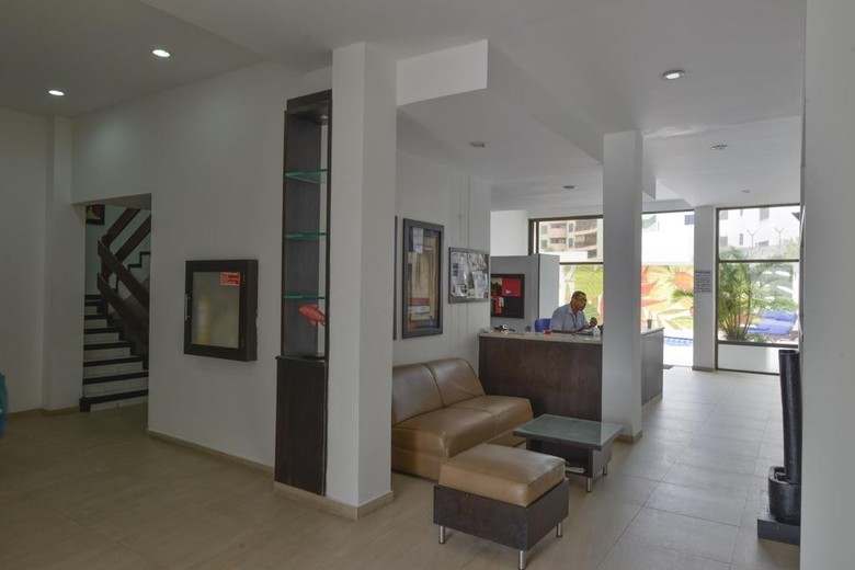 Comodore Bay Club Apartamento 401