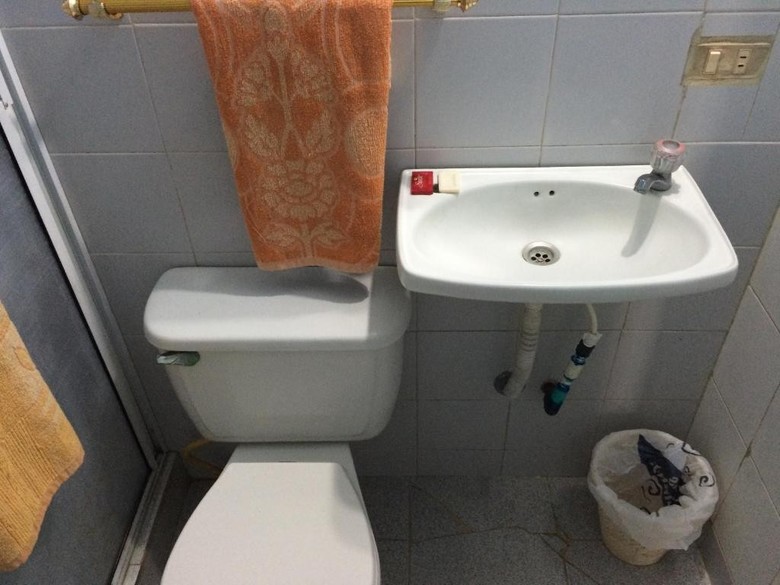 Yellow Moon Guesthouse & Apartments