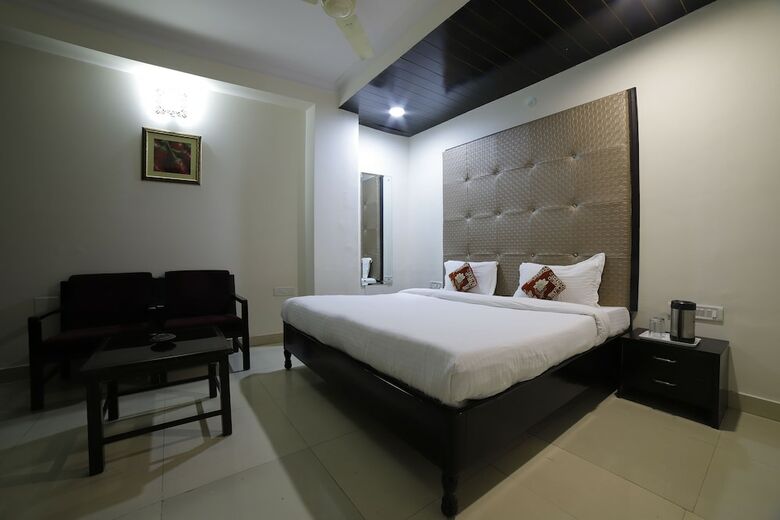Hotel Rock Land By Tuma Hotels