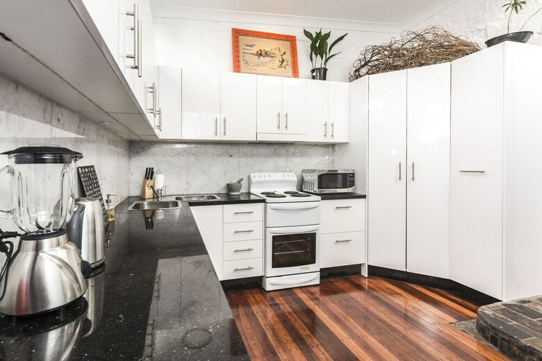Modern Sydney/surry Hills 19th Century Cottage