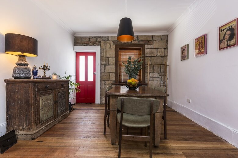 Modern Sydney/surry Hills 19th Century Cottage