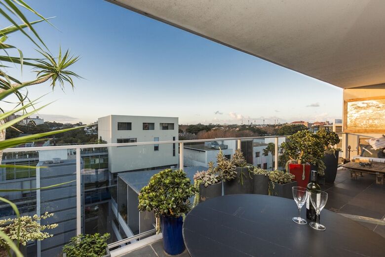 Apartamentos Loft Penthouse With Startling City Views + Parking