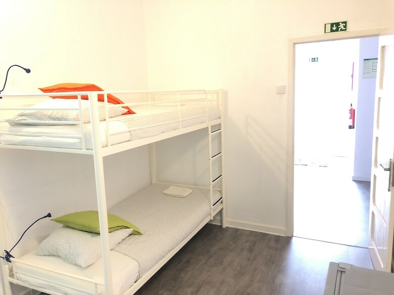 Hotel Surfer's Den Ericeira
