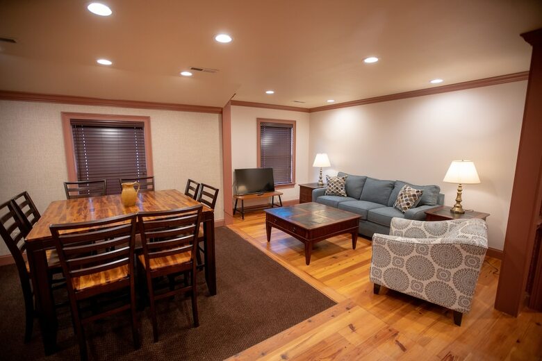 Apartamentos Howard's Creek Inn