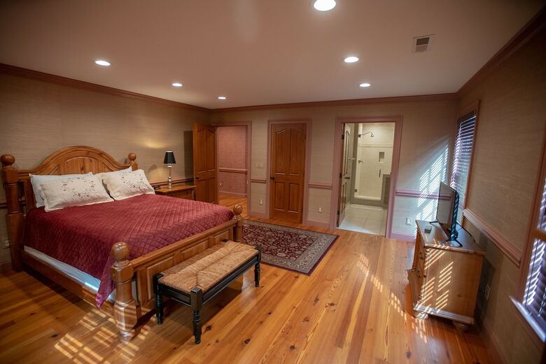 Apartamentos Howard's Creek Inn