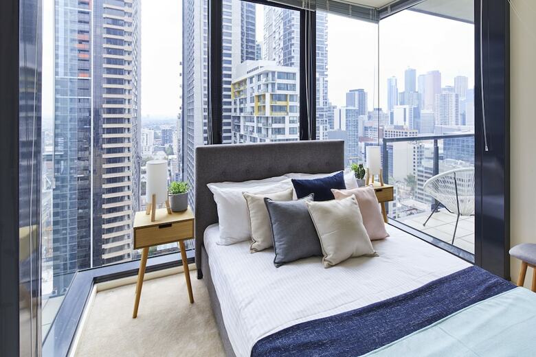 Penthouse Apartment In Melb Cbd Perfect Location