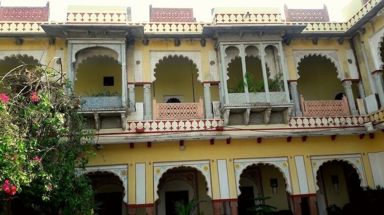 Hotel Bassi Fort