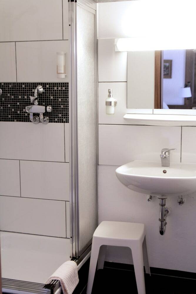 Hotel Gassbachtal & Nibelungen Caf�