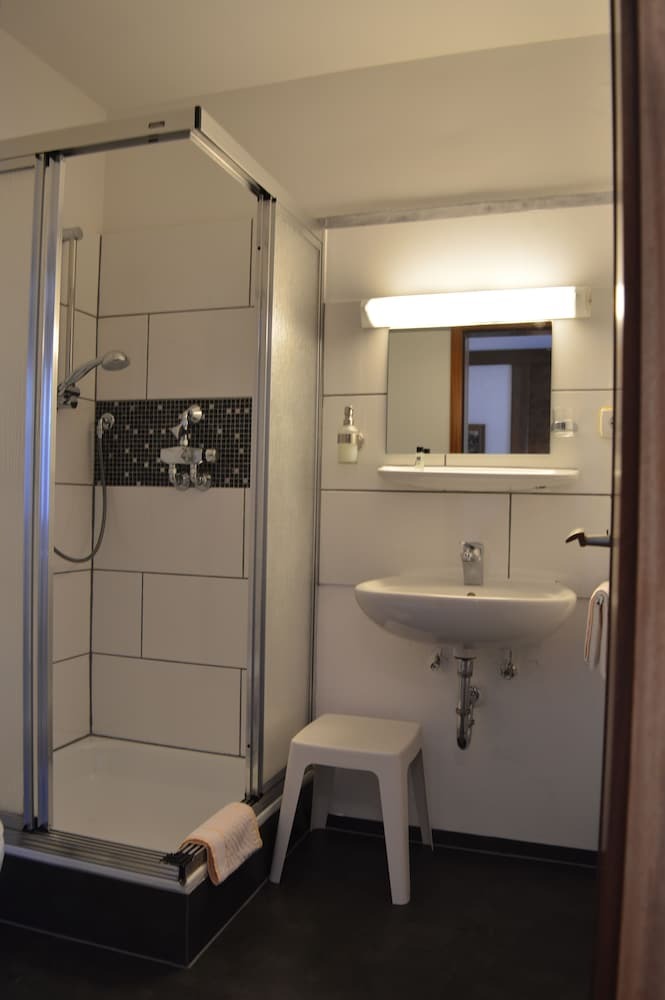 Hotel Gassbachtal & Nibelungen Caf�