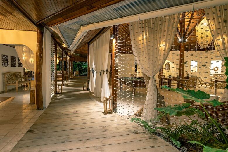 Bliss Hotel Praslin