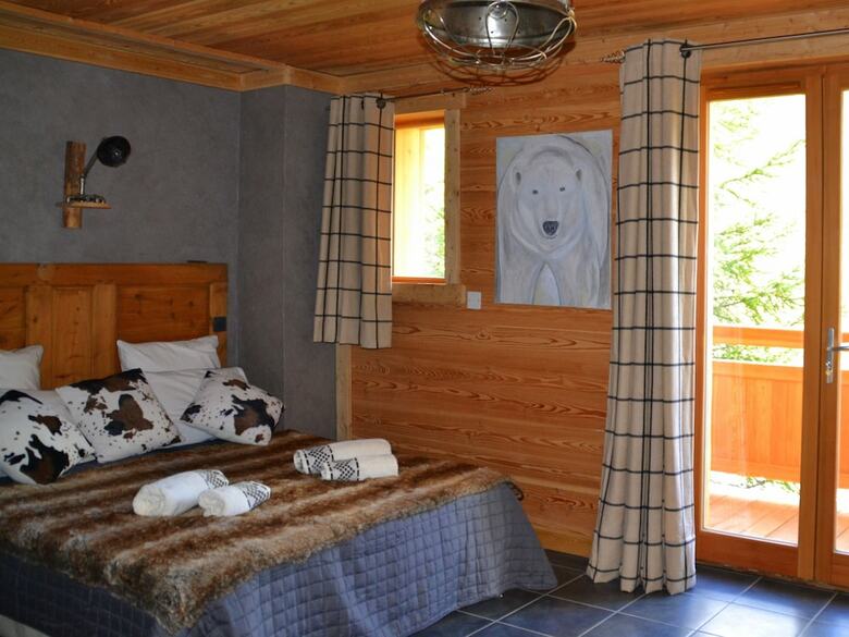 Hotel Le Cerf Che - Near Aravet Gondola