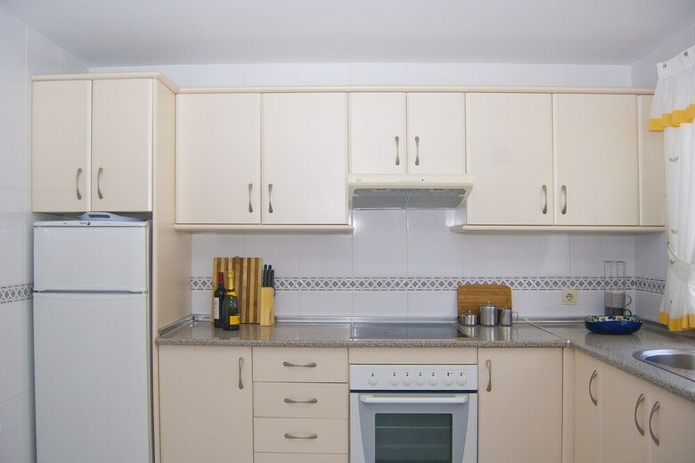Spacious 2 Bed Apartment In Calahonda