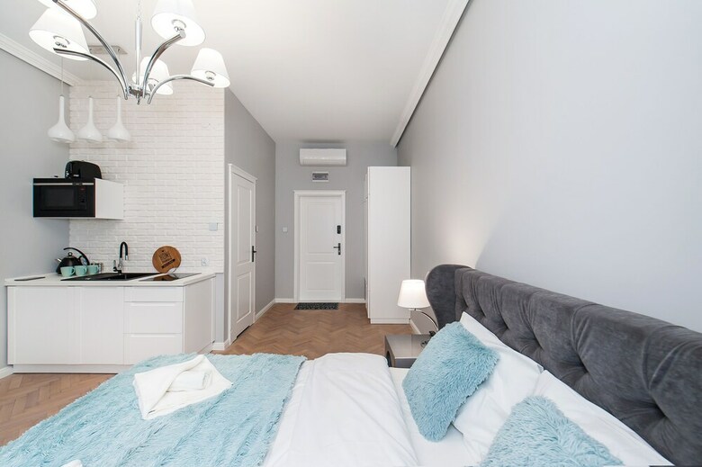Noble Apartments
