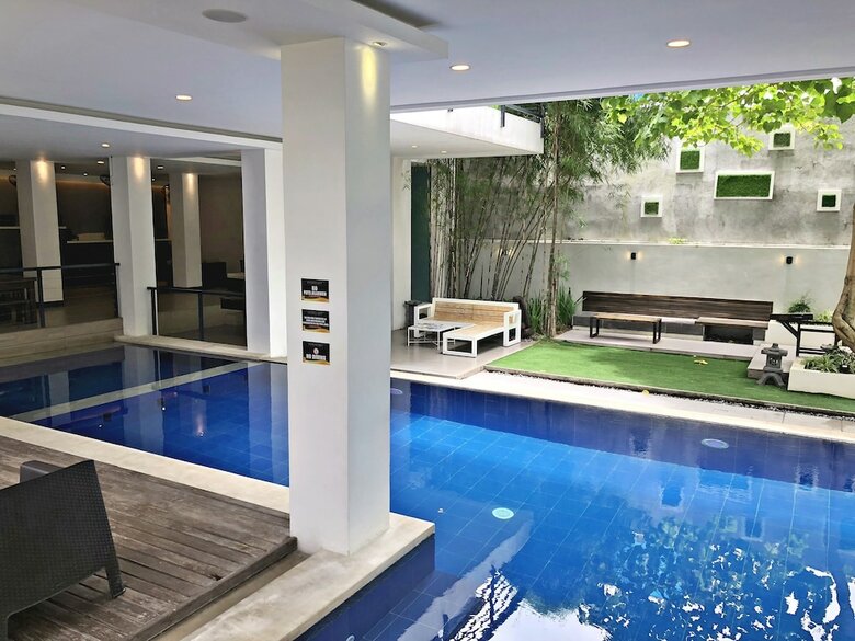 Hotel Anton's Loft Designer Resort Pansol