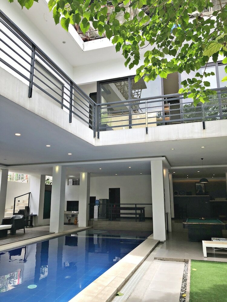 Hotel Anton's Loft Designer Resort Pansol