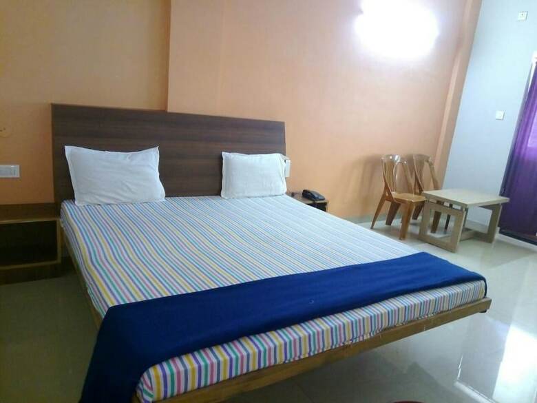 Hotel Goroomgo Shree Mandir Palace Puri