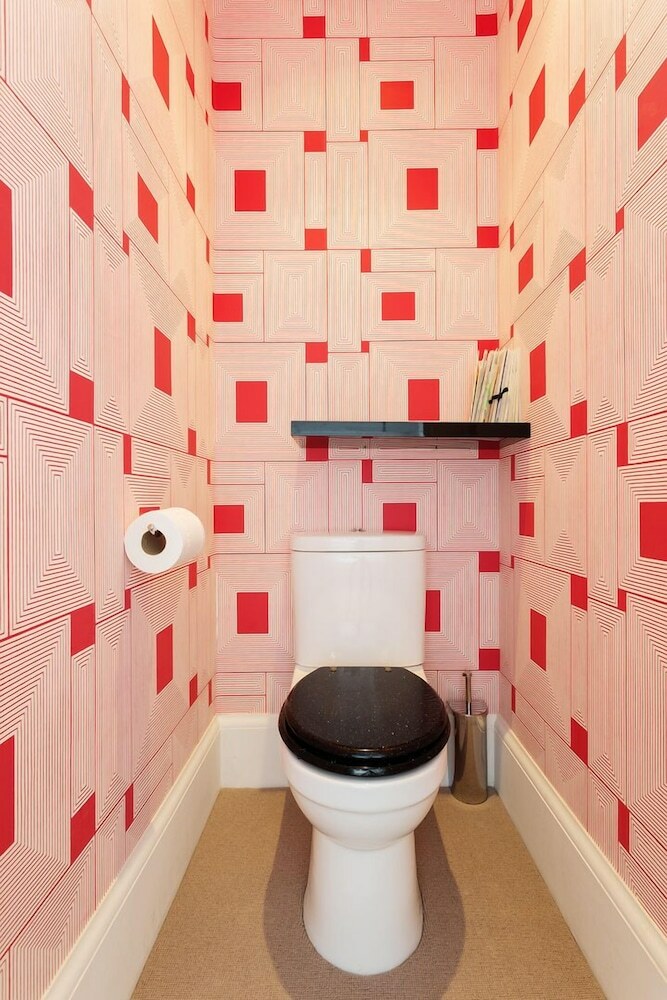 Albert Bridge Apartment