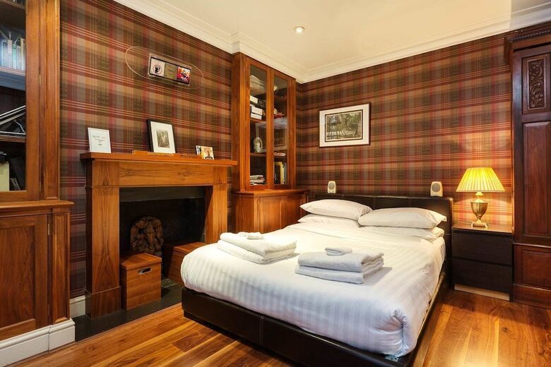 Sophisticated South Kensington