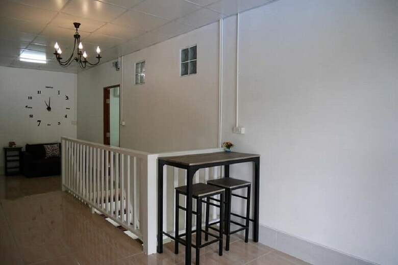 Hostal Nawee Guesthouse Sairee - Hostel