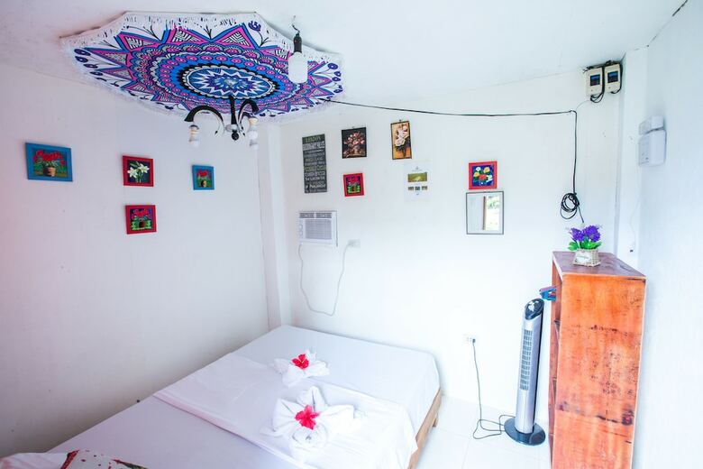 Hostal Isla Haruhay Homestay - Hostel