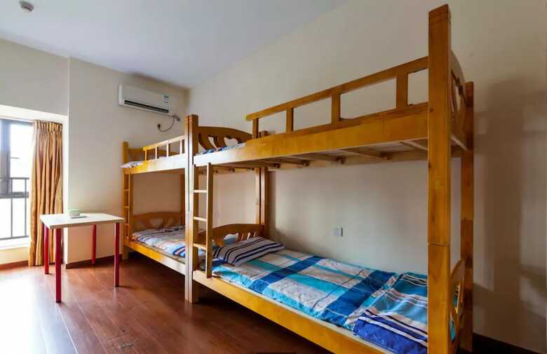 Hostal Blue Age Hostel