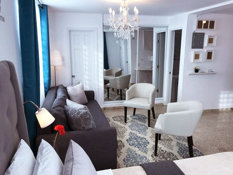 Apartamentos Chandelier 301