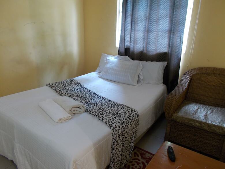 Hotel Shantumbu Lodge