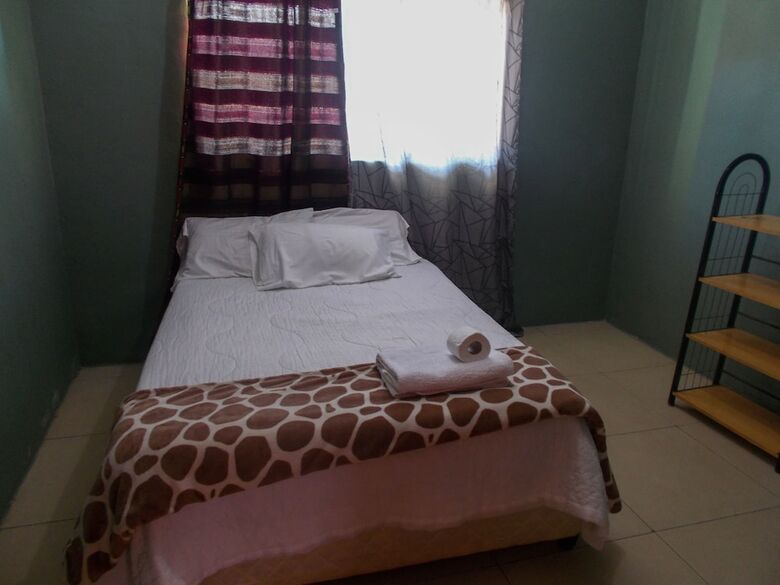 Hotel Shantumbu Lodge