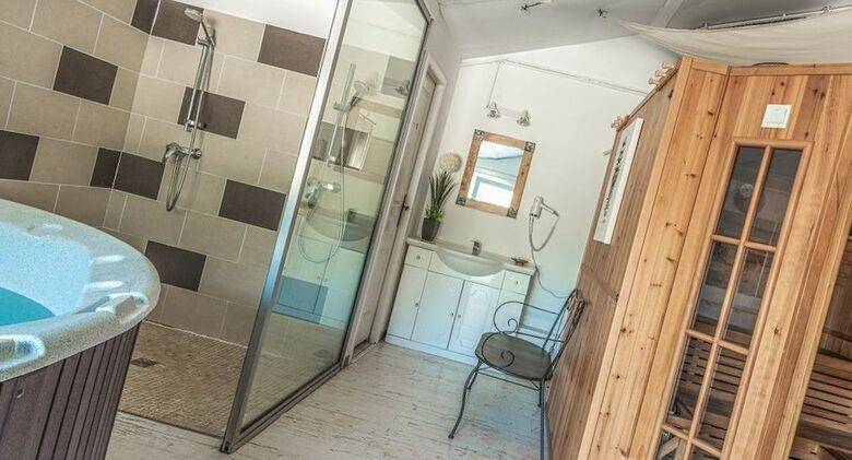 Hotel Villa B&B Via Domitia