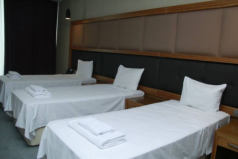 Sky Hotel Baku