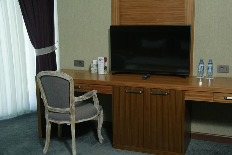 Sky Hotel Baku