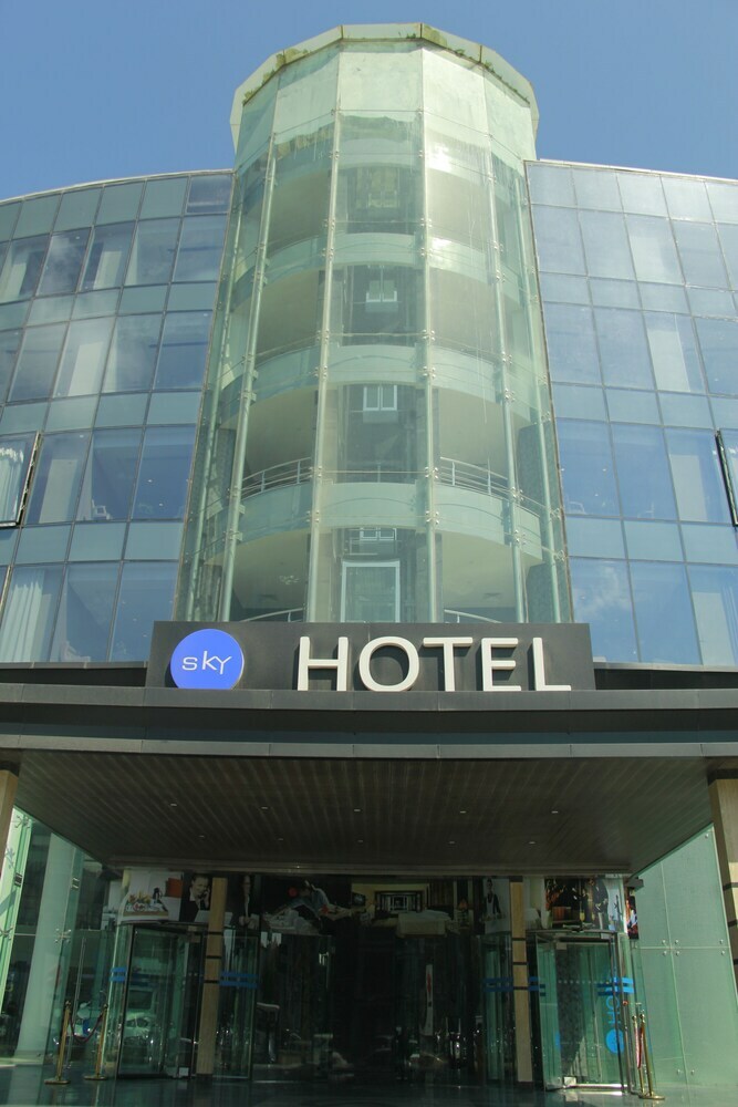 Sky Hotel Baku