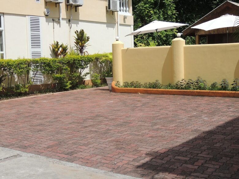 Aparthotel Reef Holiday Apartments