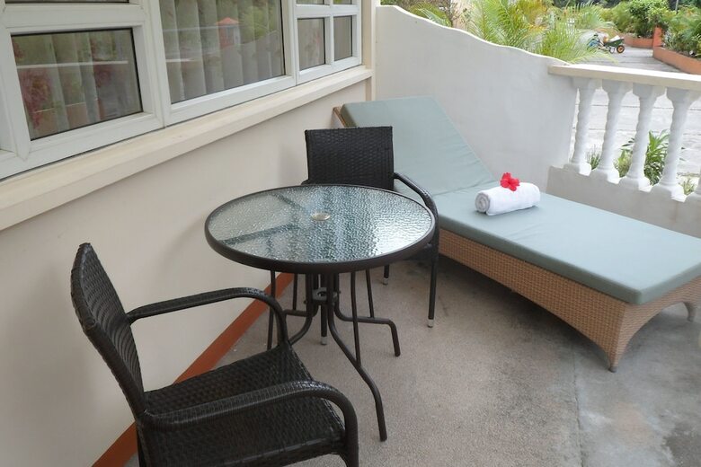 Aparthotel Reef Holiday Apartments