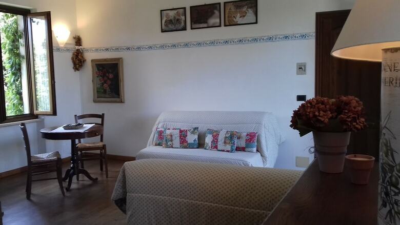 Agroturismo Cascina Knec