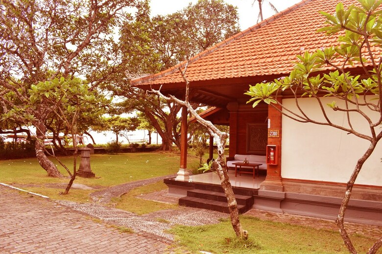 Hotel Inna Bali Beach Resort