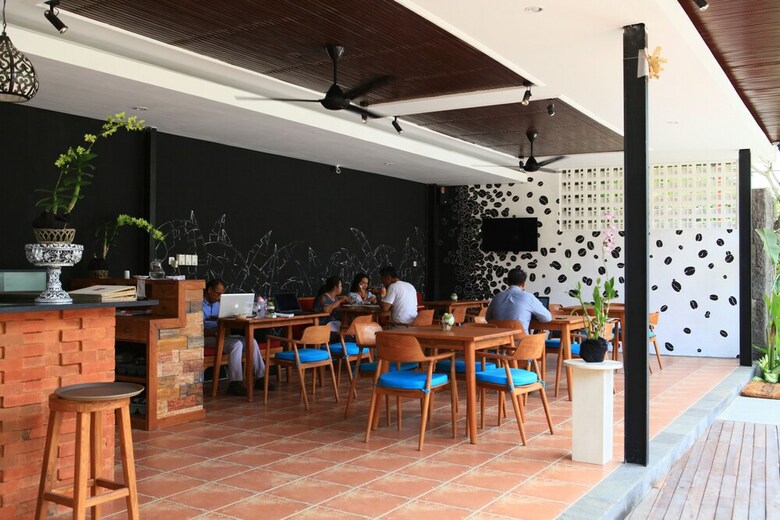 Bed & Breakfast Freddies Villas Ubud