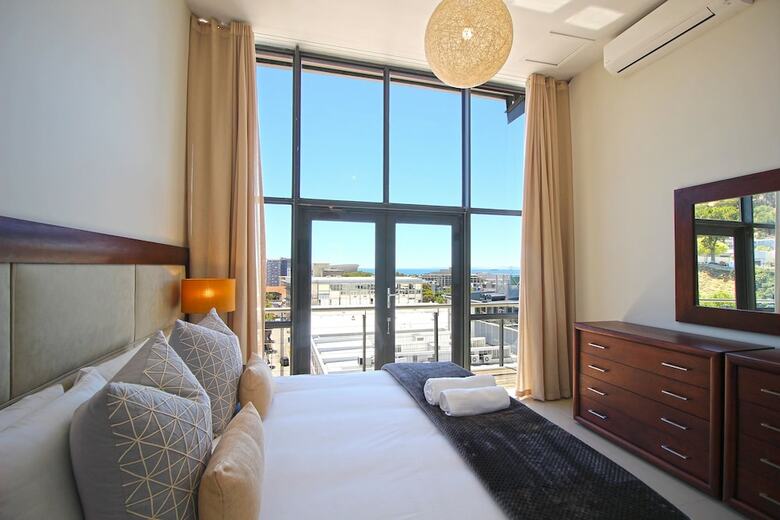 Apartamentos Hillhouse Penthouse 7th Floor