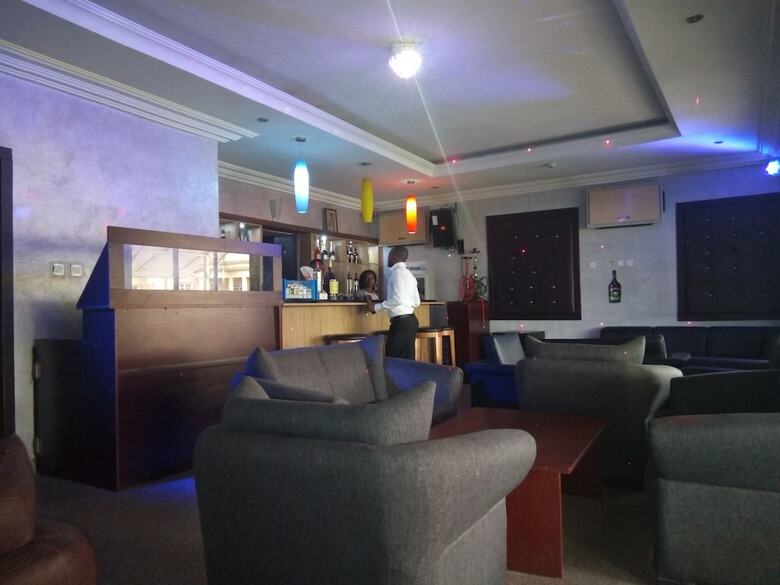 Hotel Zeina Suites Abuja