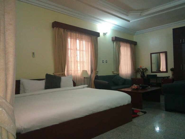Hotel Zeina Suites Abuja
