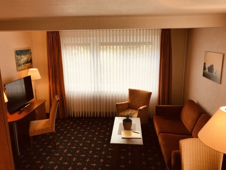Hotel Zwei Linden - Links Der Elbe