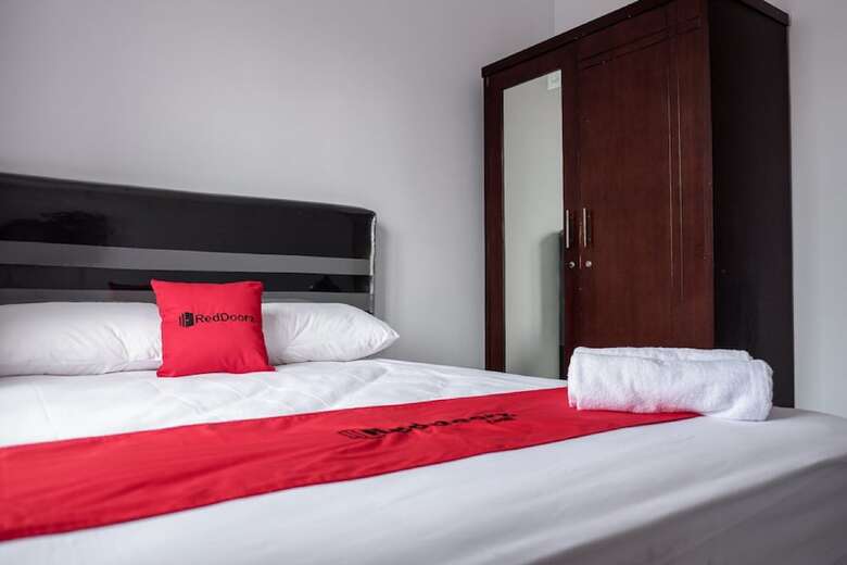 Hotel Reddoorz Near Supermall Karawaci 2