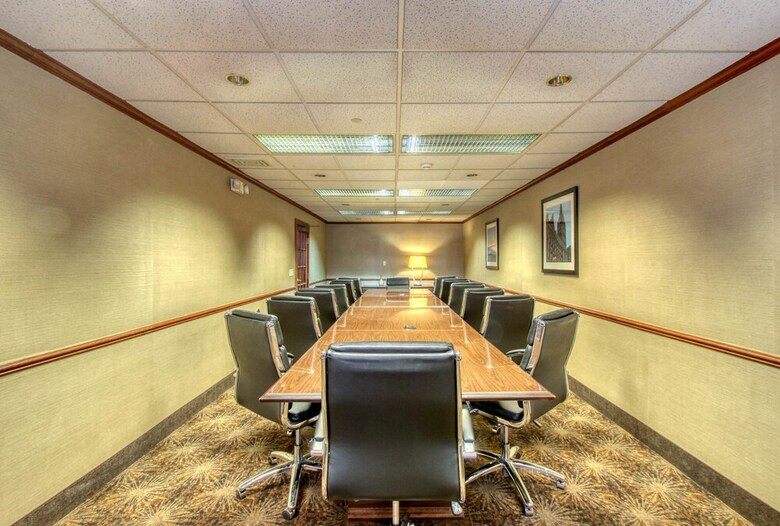 Hotel Comfort Suites Milwaukee Airport