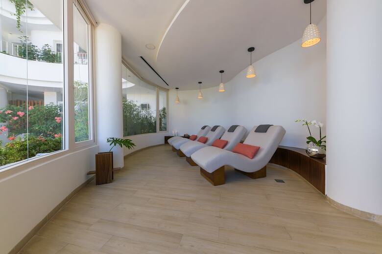 Hotel Residences By Grand Miramar