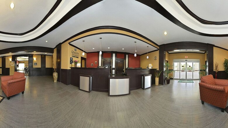 Hotel Quality Inn & Suites