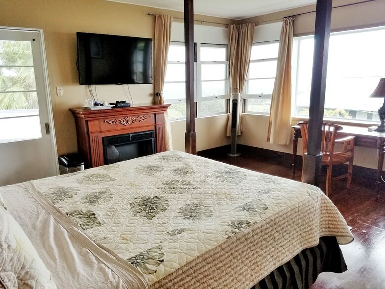 Hilltop Vacation Rental