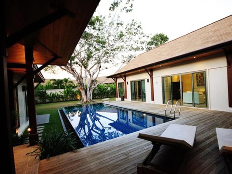 Two Villas Holiday Oriental Style Layan Beach