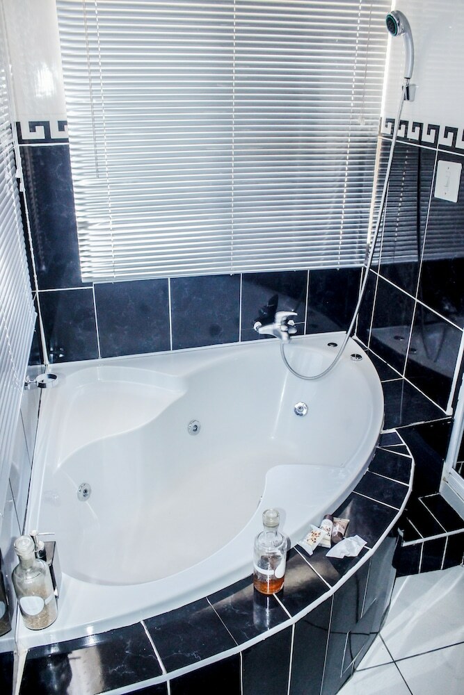 Hotel Greater Heights Guest House