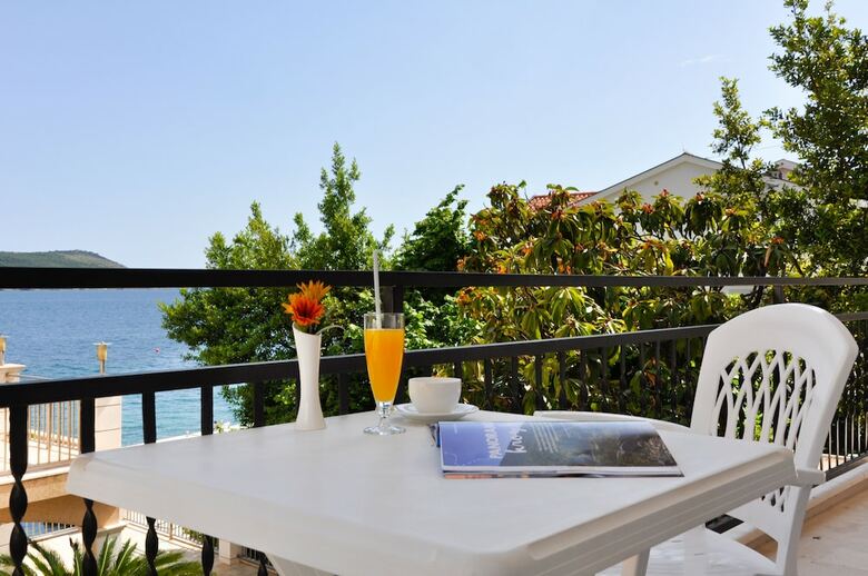 Hotel Perla - Annexes